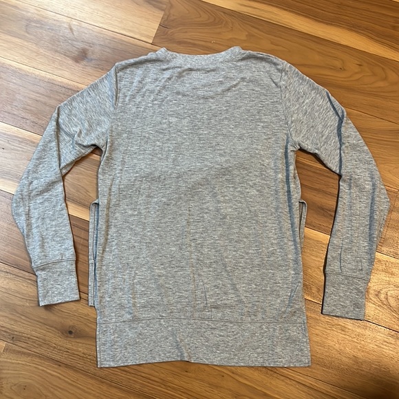 LAST CHANCE - Alo Long Sleeve Tunic - Picture 3 of 8